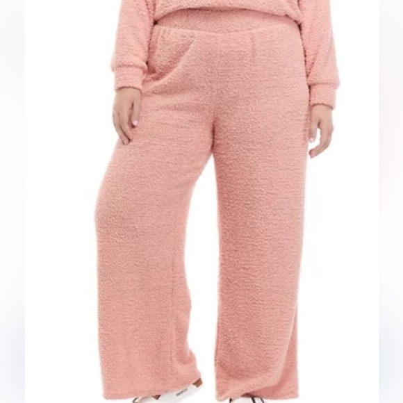 Wonderly Studio Brick Red Wide leg Pants - Picture 1 of 11